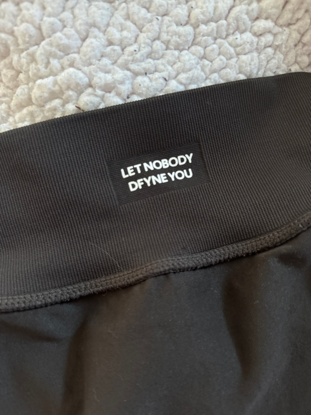 How to tell genuine Dfyne apart from dpes